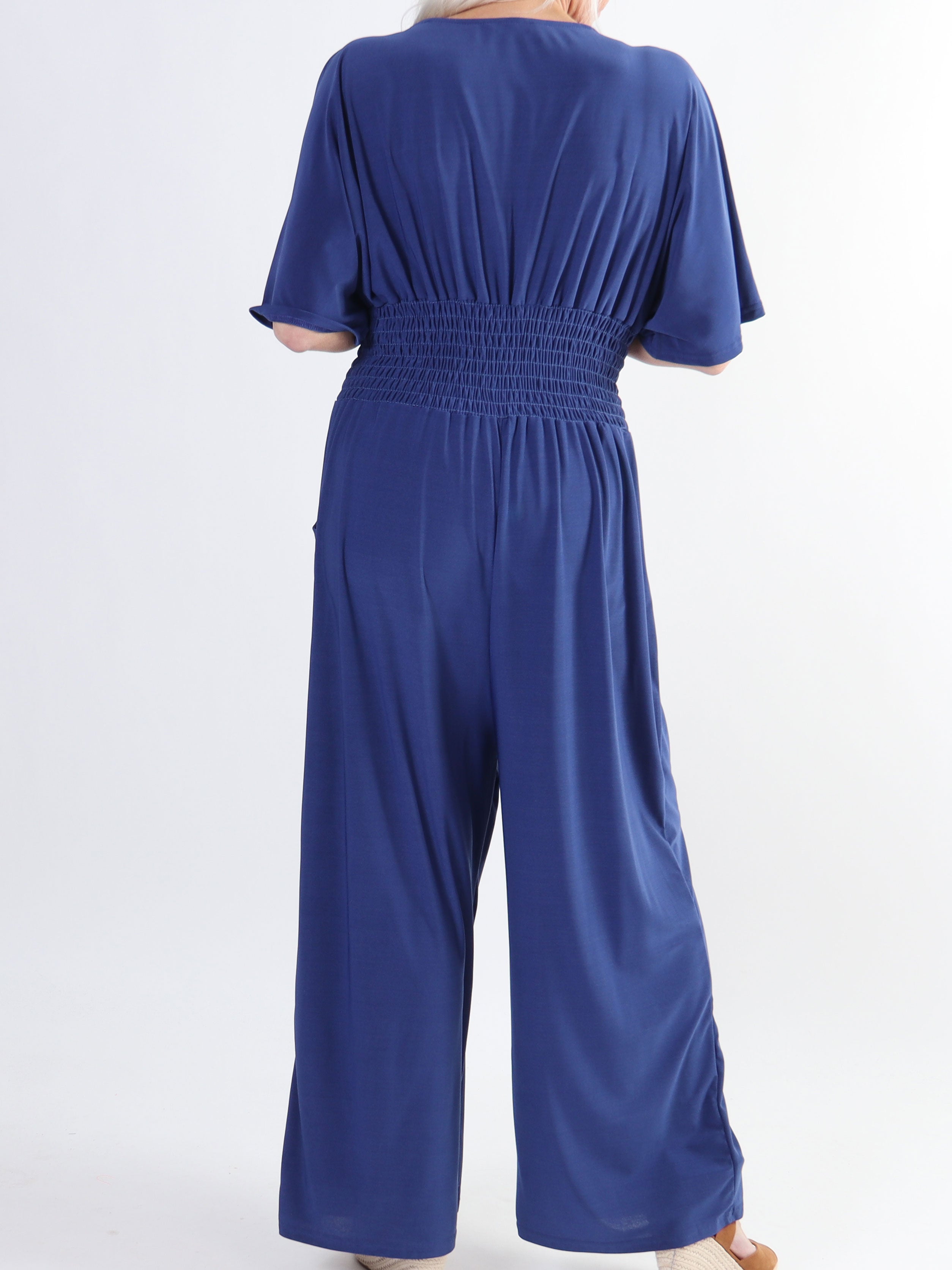 Pams Plain Jumpsuit - Elastisk ensfarvet plus size buksedragt
